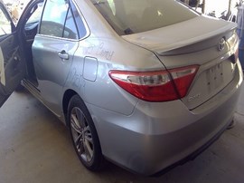 2015 TOYOTA CAMRY, SILVER, SE, 2.5L, AT,   Z25129